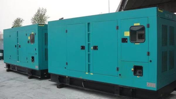 乌兰察布康明斯400kw大型柴油二手发电机组